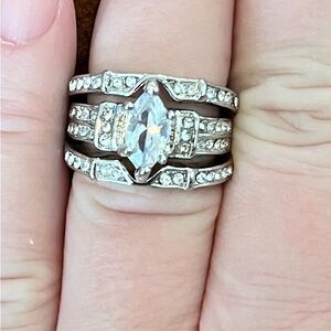 Elegant Silver Women's Ring Set